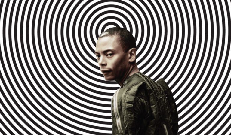 VIDEO: This Is Why Jeff Mills Is Called the Wizard